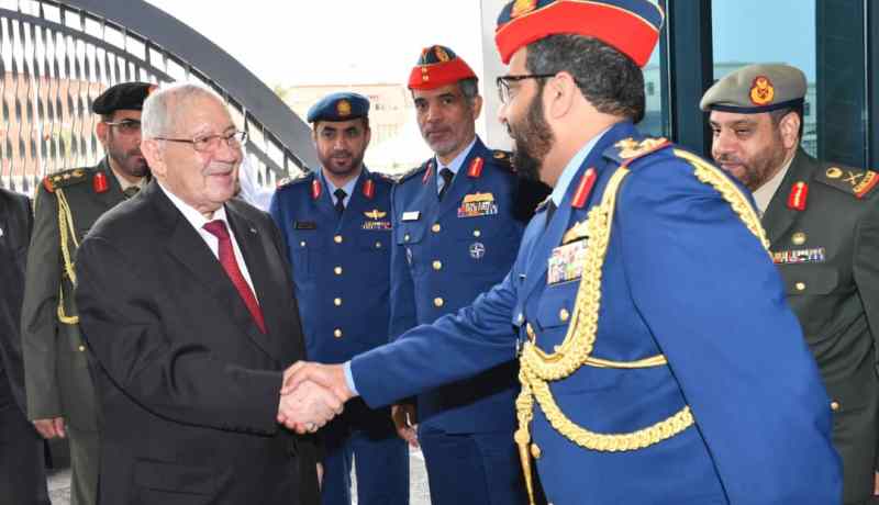 بالصور.. الفريق قايد صالح يختتم زيارته إلى الإمارات العربية المتحدة