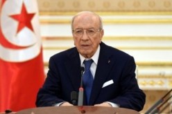 قايد السبسي يقرر تمديد حالة الطوارئ لمدة شهر