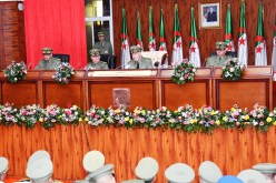 قايد صالح:”الجيش يعمل دون هوادة وبلا كلل ولا ملل ليفتخر به الشعب الجزائري”