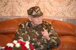 قايد صالح للأحزاب المتآمرة : “اللسان طويل والذراع قصير”!