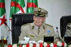 بالصور.. القايد صالح ينصب اللواء مفتاح صواب قائدا للناحية العسكرية الثانية بوهران