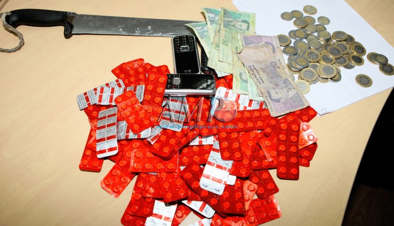 الإطاحة بشبكة لترويج «الرّوش» و«الصّاروخ» بمتوسطات وثانويات الرويبة!