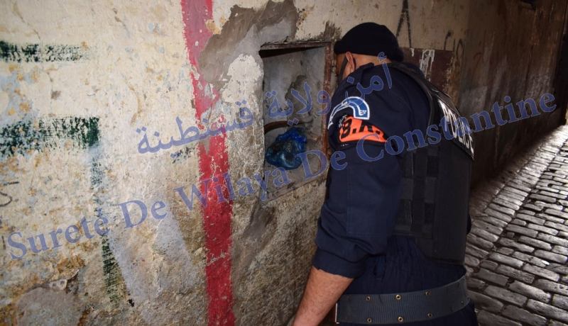 قسنطينة: توقيف أشخاص مشبوهين وضبط أسلحة بيضاء ومهلوسات ودواء الأنسولين