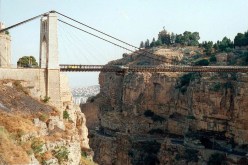 “قسنطينة، نهر، صخر ومدينة” لصورية عمور يحكي شموخ سيرتا