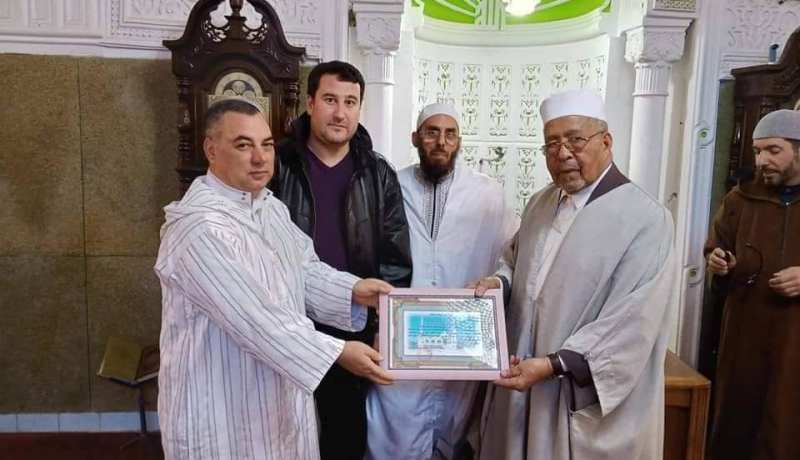تكريم عبد الرزاق قسوم رئيس جمعية العلماء المسلمين بميلة