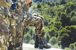 كشف مخبأ إرهابي وحجز 3 قنابل تقليدية ورشاش بثلاث ولايات