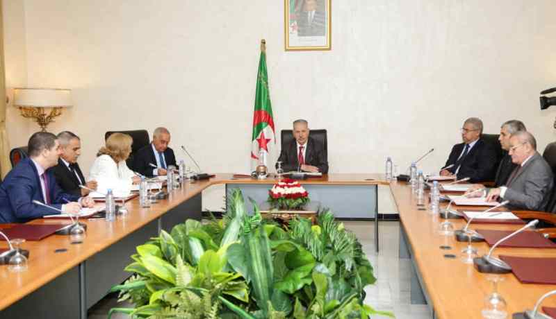 مكتب مجلس الأمة يبرمج جلسة النظر في طلب رفع الحصانة عن عضوين