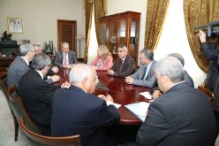 بالصور.. قوجيل يترأس إجتماعا لمناقشة دور مجلس الأمة في المرحلة المقبلة