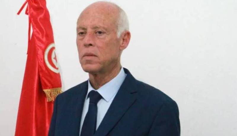 الرئيس التونسي يتعرض لإلتهاب حاد في الحنجرة
