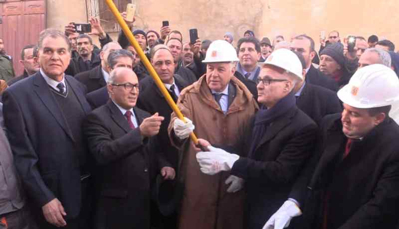 بالصور.. قيطوني يشرف على ربط  800 عائلة في تلمسان بالغاز الطبيعي