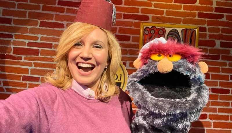 زوجة السفير الأمريكي تودع الجزائر بصور تذكارية