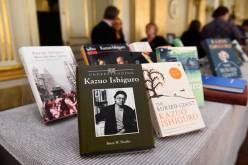 البريطاني “كازو إيشيغور” يحصل على جائزة نوبل للآداب