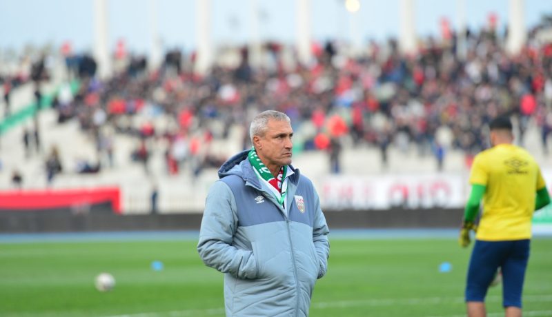 بالفيديو.. كازوني:”لم نجد المفتاح للدخول لبيت شباب بلوزداد”