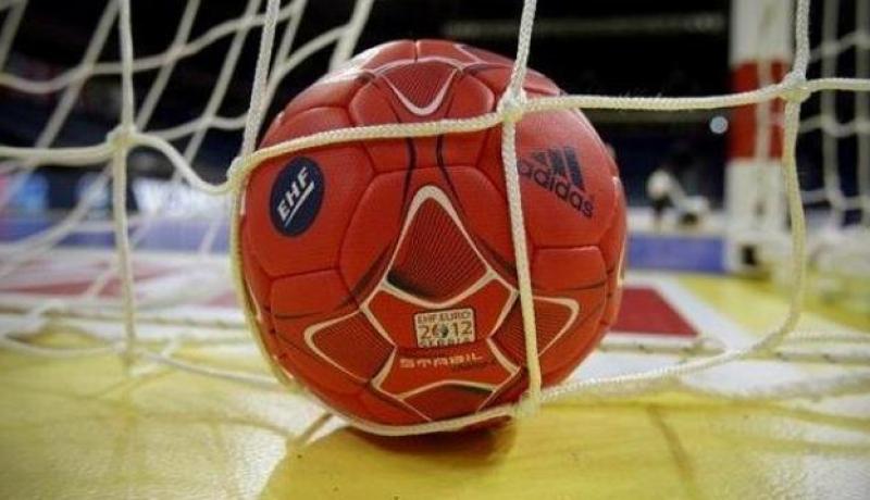 المجمع البترولي يسعى لفرض سيطرته على كرة اليد في كأس السوبر
