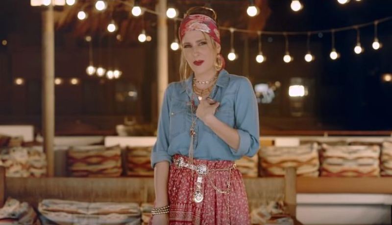 كنزة مرسلي تحقق 2.5 مليون مشاهدة لـ”la Casa Del Amor”