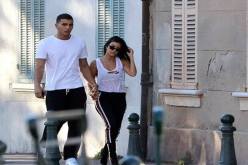 شقيقة “كيم كارديشيان” الكبرى تنفي حملها من “يونس بنجيما”