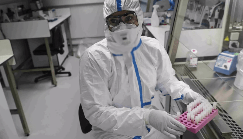 وفاة 6 أطباء بفيروس كورونا في الصين بسبب نقص الأقنعة وملابس الوقاية