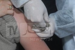 وزير العمل: مصالح الضمان الإجتماعي تستقبل يوميا 250 مواطنا لتلقي اللقاح