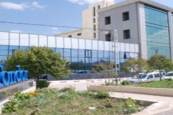 8 آلاف عامل في مجمّع “كوندور” من دون أجور بسبب “تمرد” متصرف إداري!