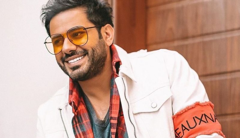 مد الحجر الصحي لعبد الله بوشهري بسبب كورونا وجمهوره قلق