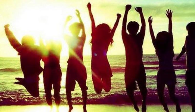 شعار صديقتي الوحيدة.. هل من مزيد؟!