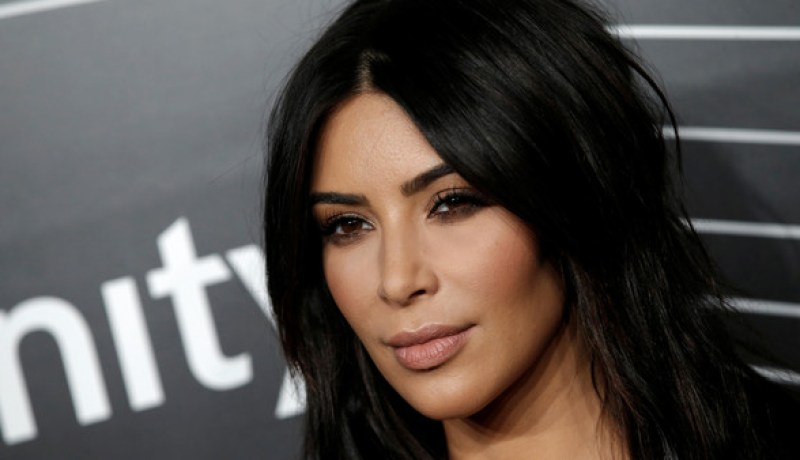 هكذا استقبلت كيم كارديشيان ابنتها المولودة من أمّ بديلة