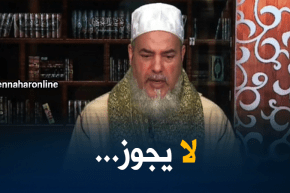 انصحوني/”هل يجوز كتابة القرآن على شواهد القبور”