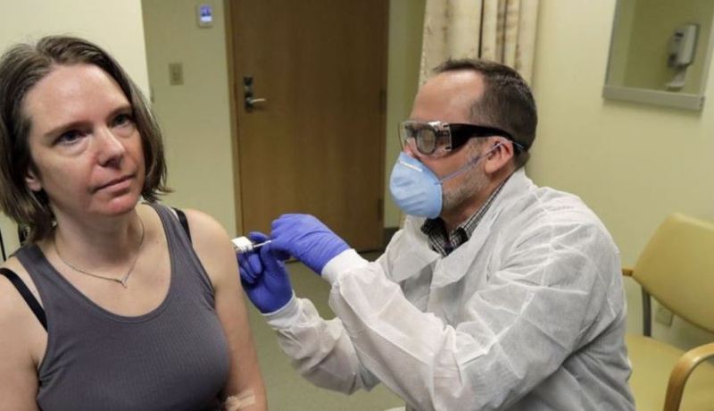 أمريكا تجري أول تجربة على البشر.. 3 متطوعين للقاح الجديد ضد كورونا