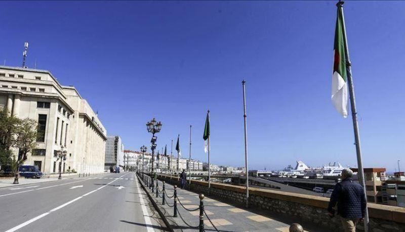 الجزائر وجل الدول الإسلامية تحتفل بعيد الفطر المبارك