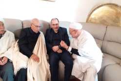 بالصور.. مقري يزور المجاهد لخضر بورقعة في منزله