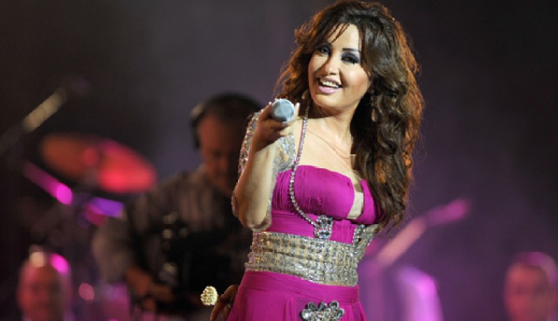 لطيفة العرفاوي تنقل إلى المستشفى وهذا وضعها الصحّي