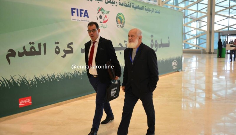 لعروم يغادر ندوة تجديد الكرة الجزائرية غاضبا