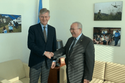 بالصور.. لعمامرة يلتقى جان بيير لاكروا