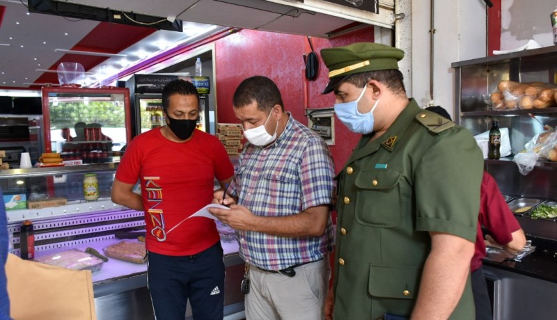 تعليق نشاط 125 محل و5 فضاءات تجارية وسوقين في مقاطعة الشراقة