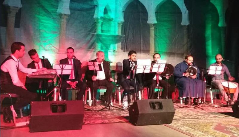 توافد كبير للجمهور على ليالي المدية لمنشدي الشارقة‎