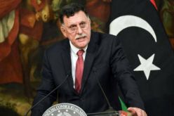 ليبيا تطلب مساعدة من الجزائر و4 دول أخرى