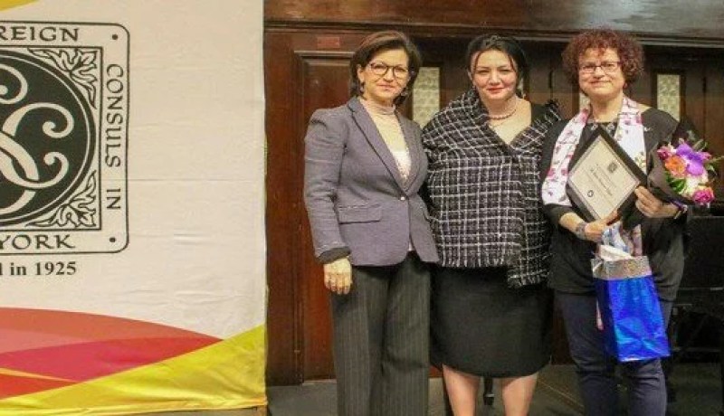 تكريم المهندسة المعمارية الجزائرية ليلى حمرون يزيد في نيويورك