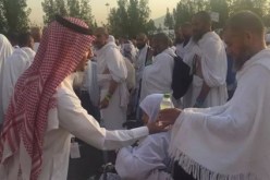 السعودية توزع 3 ملايين لتر من مياه زمزم للحجاج بعرفات
