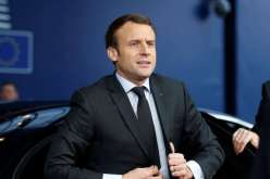 ماكرون يستقبل سفير الجزائر بفرنسا