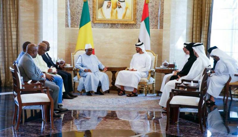 الإمارات تمول مشاريع بمالي