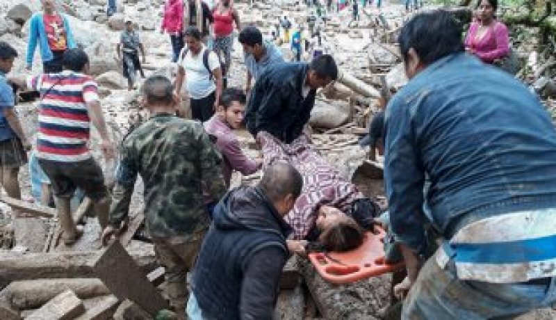 قتلى ومفقودين إثر انهيار أرضي في ماليزيا