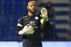 بالفيديو.. مبولحي يواصل التألق ويسقط في الوقت القاتل