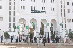 منظمة المحامين لناحية مستغانم تعلن مقاطعة العمل القضائي بالمحكمة الإدارية