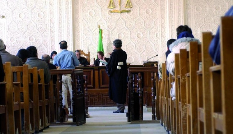 عامان حبسا نافذا والبراءة في حق 65 متهما لاعتدائهم على رجال القوة العمومية بخراطة