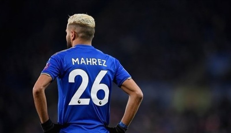 لاعب إنجليزي سابق:”تصرفُ محرز خاطئ وسيُحطم مسيرته الكروية”