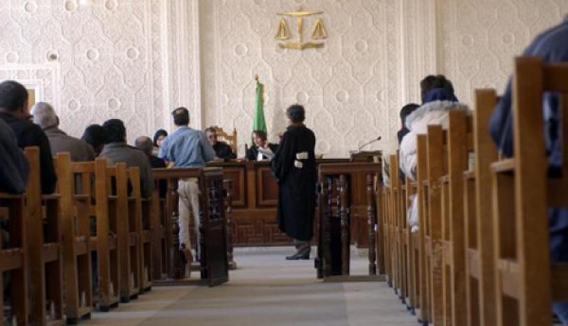 احكام بين المؤبد وسنة سجن نافذ لعصابة إختطفت وعذبت شاب بالوادي                  