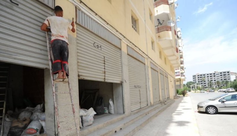 جلاب: فتح كل الأسواق المغلقة بالبلديات.. وإعادة توزيع محلات الرئيس على الشباب