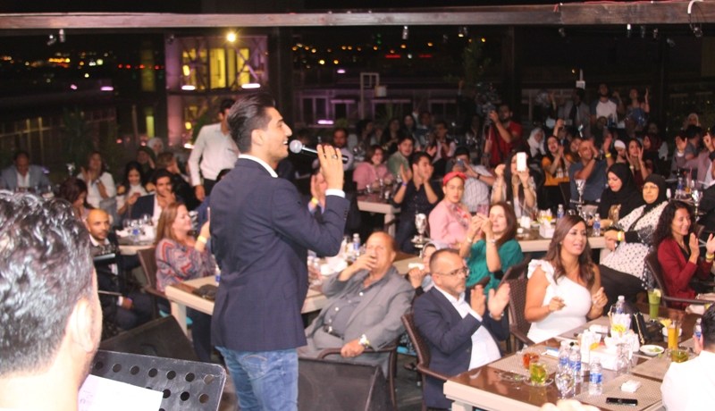 بالصور..محمد عساف يفتتح مطعم بيت حليمة في الأردن