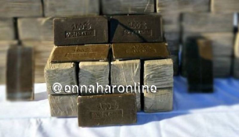 حجز 1.66 كلغ مخدرات داخل مركبة لنقل الأسماك بالغزوات في تلمسان