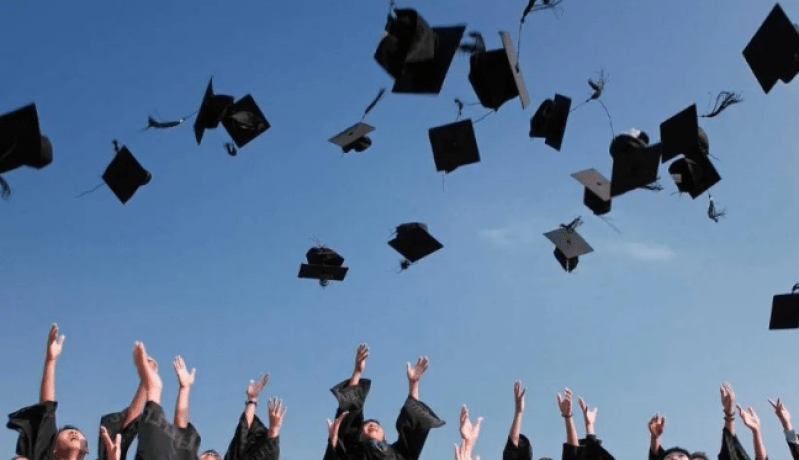 إيداع الكتروني ودورتان لمناقشة مذكرات الماستر والدكتوراه